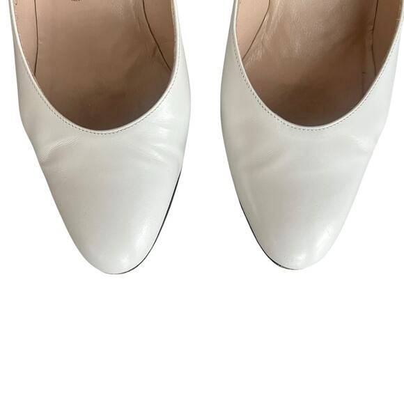 Salvatore Ferragamo Women’s Vintage 90s Round Toe White Leather Pump Heels Sz 5 - Picture 4 of 15